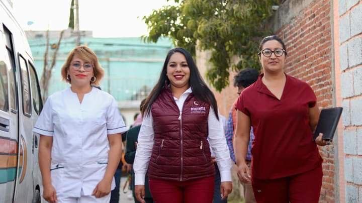 Tonantzin Fernández se compromete a gestionar la construcción de un hospital en San Pedro Cholula