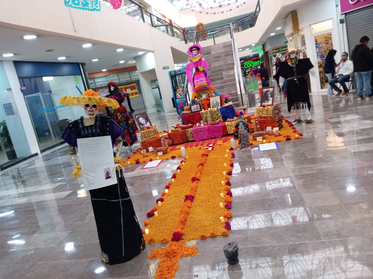 Galería las Ánimas realizó el concurso de ofrendas.